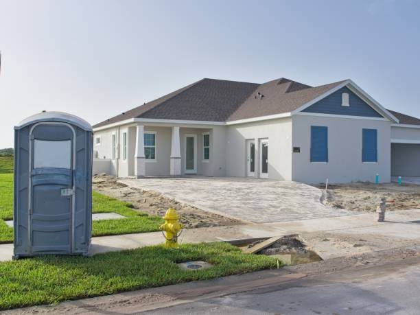 Portable Toilet Options We Offer in Lower Grand Lagoon, FL
